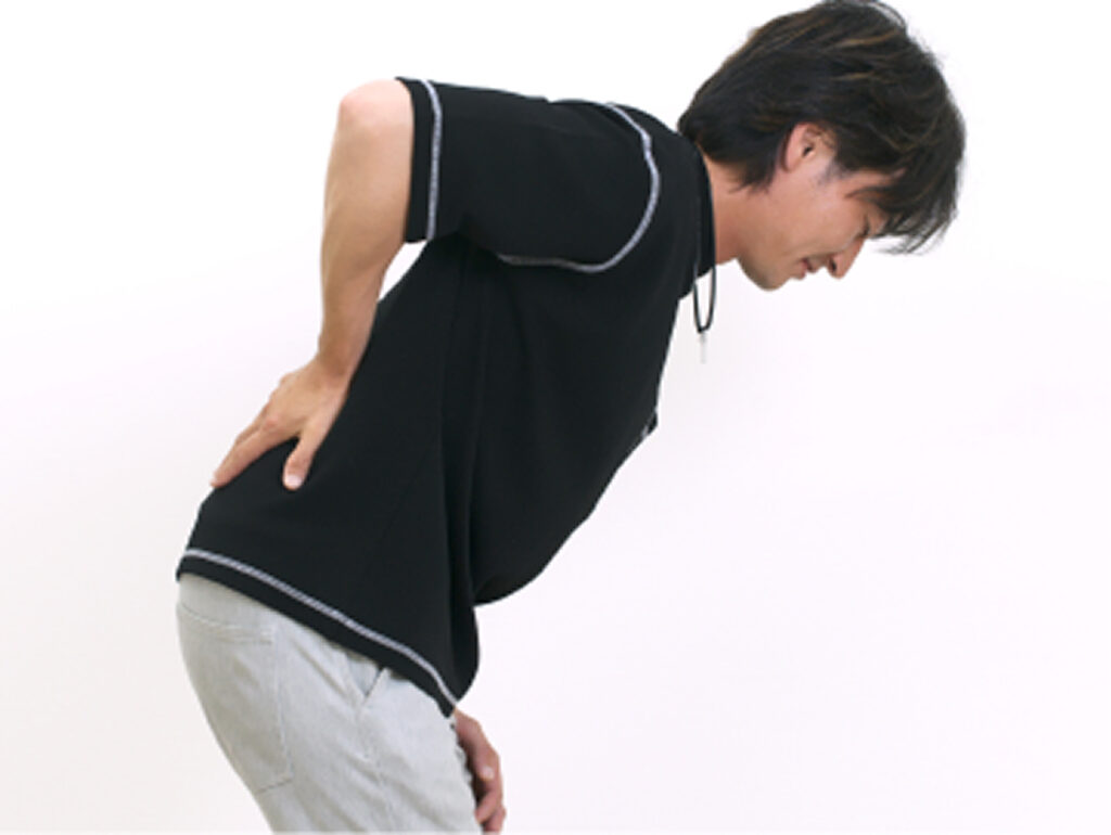 腰痛の男性